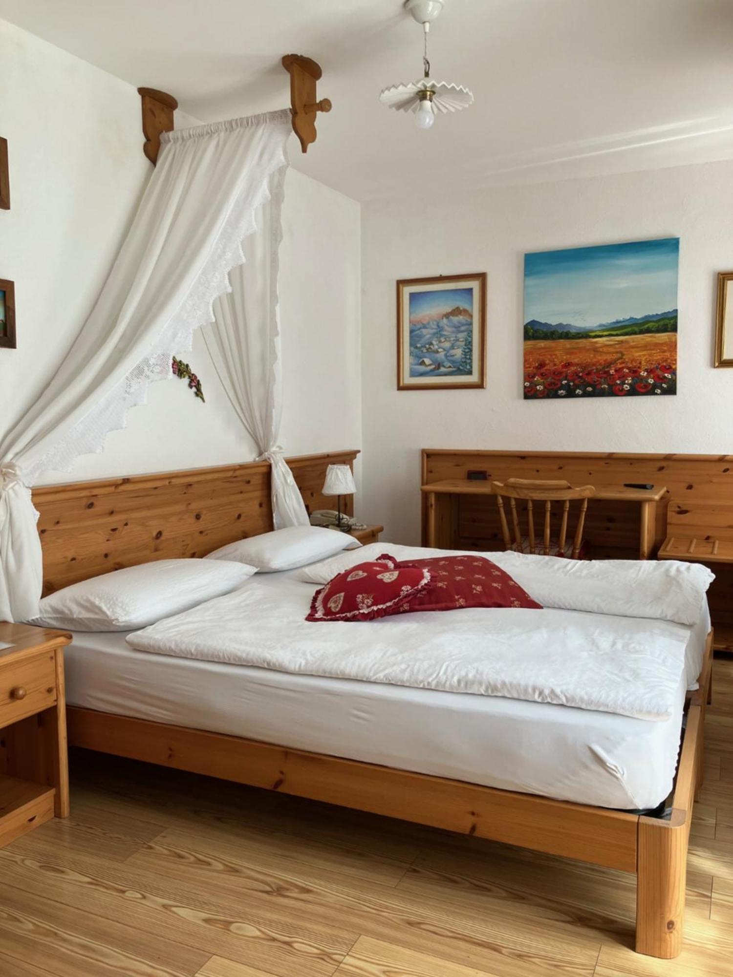 Hotel Garni Salvanel كافاليسِّ المظهر الخارجي الصورة