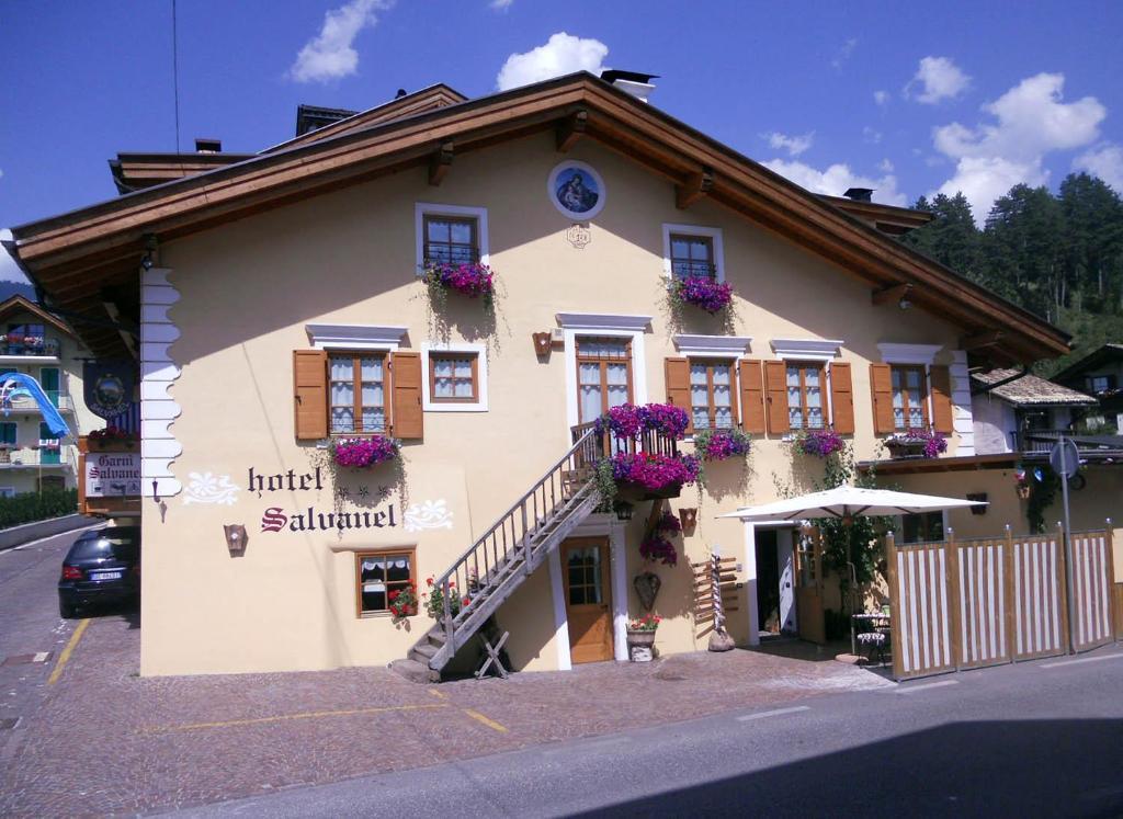 Hotel Garni Salvanel كافاليسِّ المظهر الخارجي الصورة