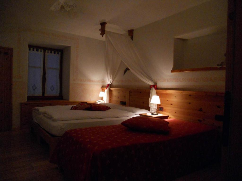Hotel Garni Salvanel كافاليسِّ الغرفة الصورة